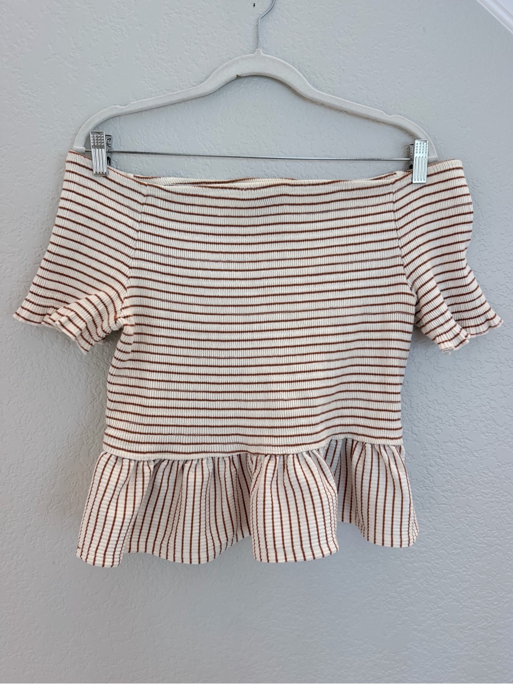 Who What Wear Ribbed Striped Off-Shoulder Peplum Top — XXL